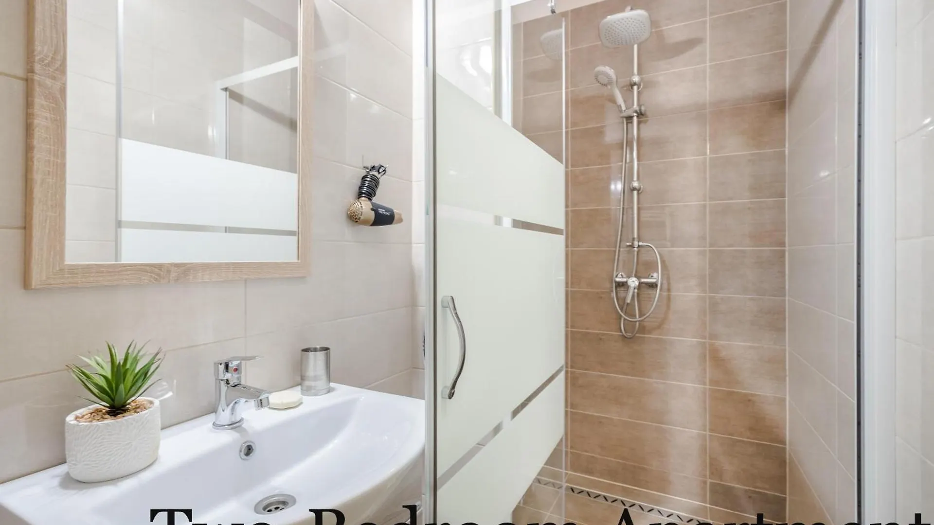 Bpr Luminous Design Apartments Budapeszt